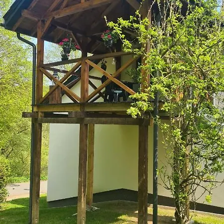 Lilith * ברילון